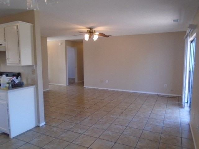 3910 Trinity Ln - Photo 4 of 15