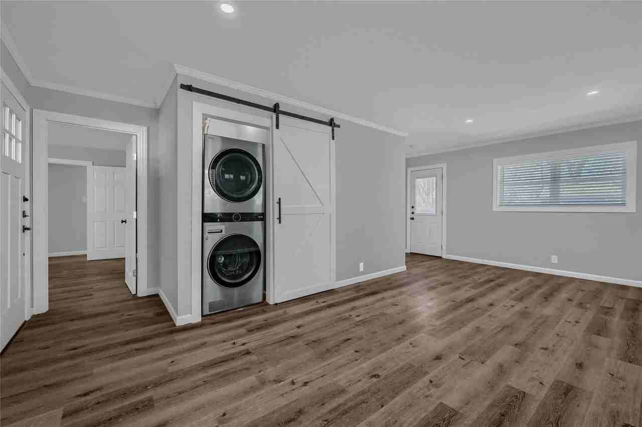 204 N Holly Ave - Photo 5 of 20
