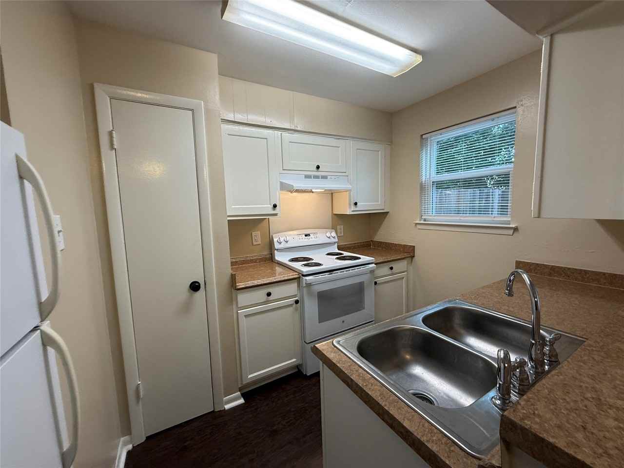 10450 E Northwest Hwy - Photo 5 of 9