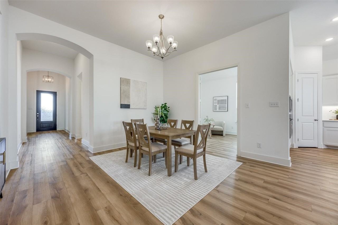 1221 Beach Blvd - Photo 4 of 19