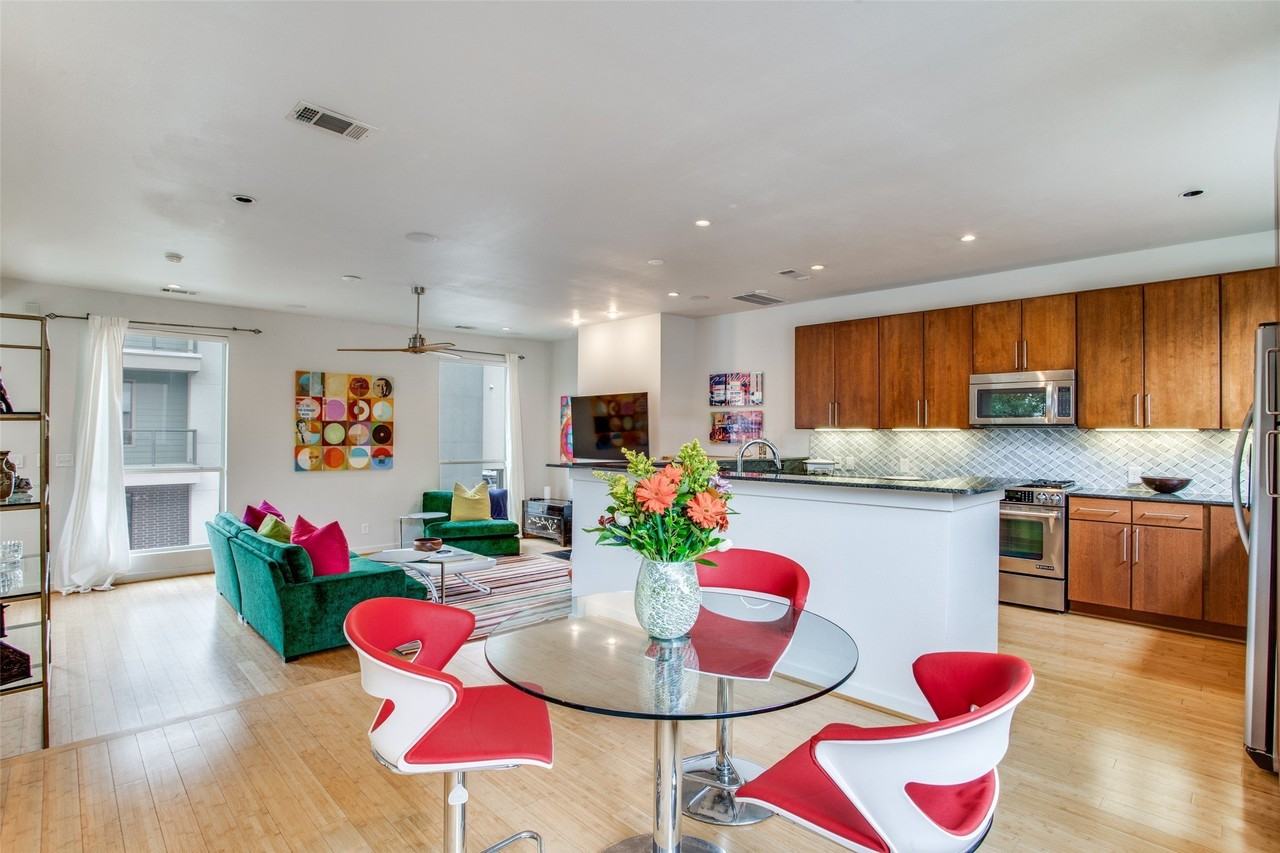 4010 Gilbert Ave #A - Photo 5 of 17