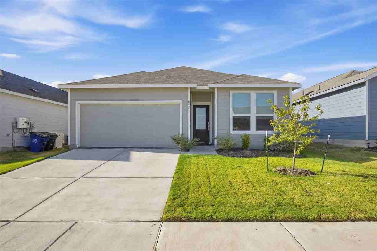 647 Fisher Ln