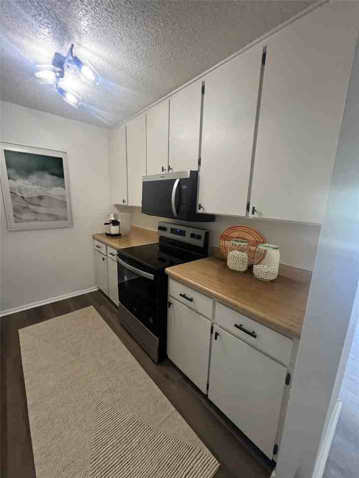 4639 Williams Rd #215 - Photo 4 of 13