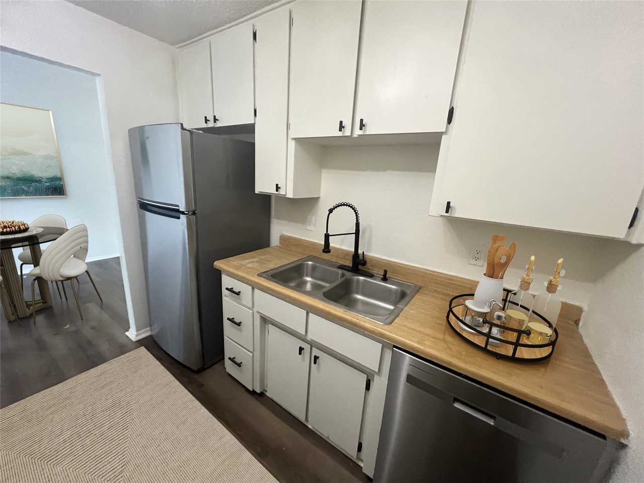 4639 Williams Rd #215 - Photo 5 of 13