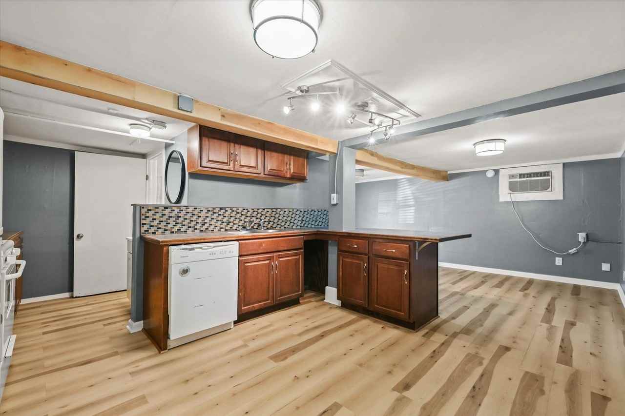 1509 W Morphy St #B - Photo 4 of 14