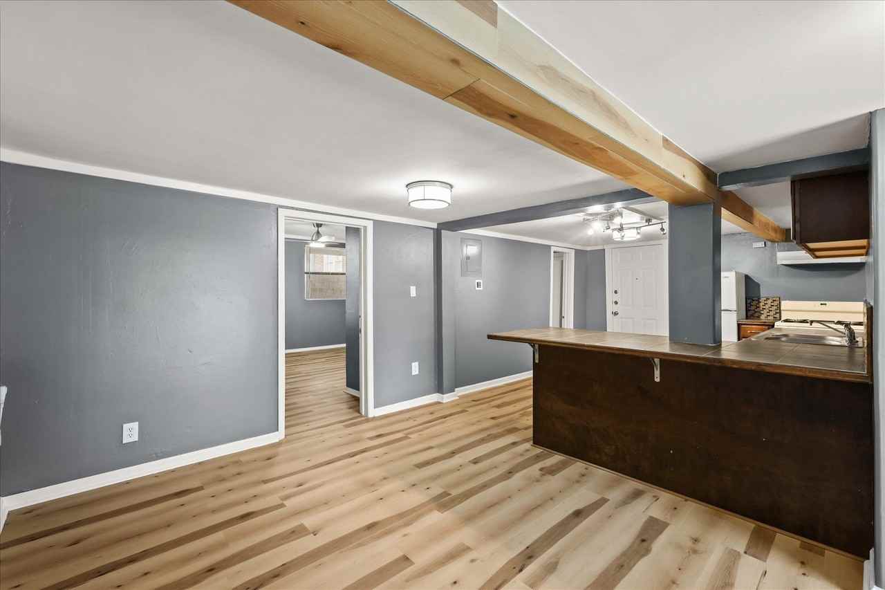1509 W Morphy St #B - Photo 6 of 14