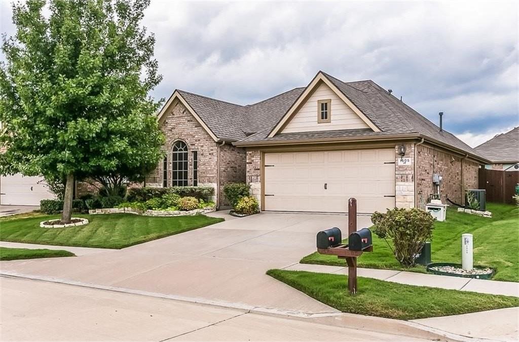 1505 Sparrow Ln - Photo 2 of 22