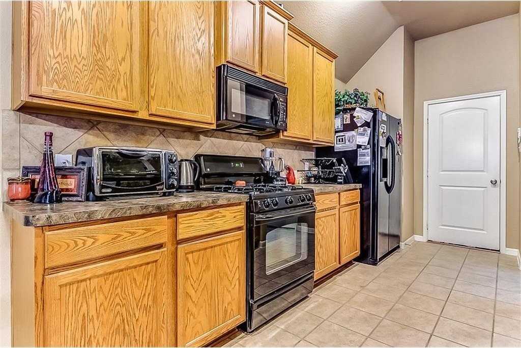 1505 Sparrow Ln - Photo 6 of 22