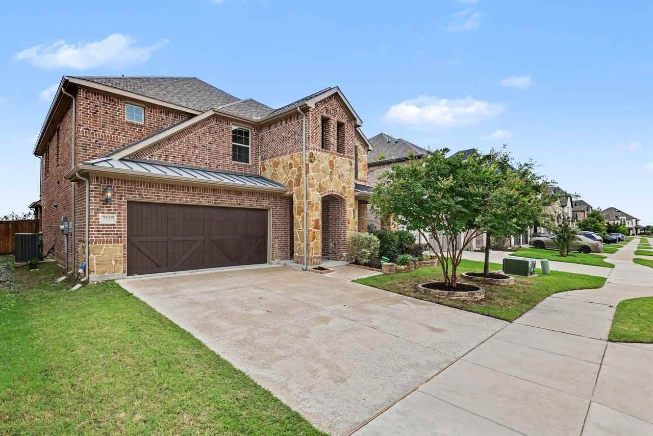 2317 Willow Garden Dr