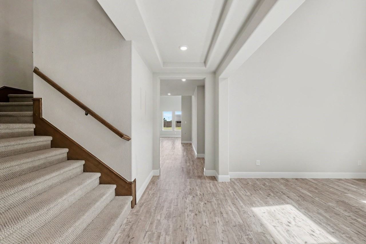 2317 Willow Garden Dr - Photo 4 of 39