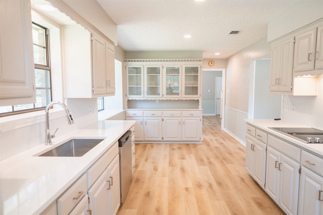 6373 Fm 2101 - Photo 5 of 39