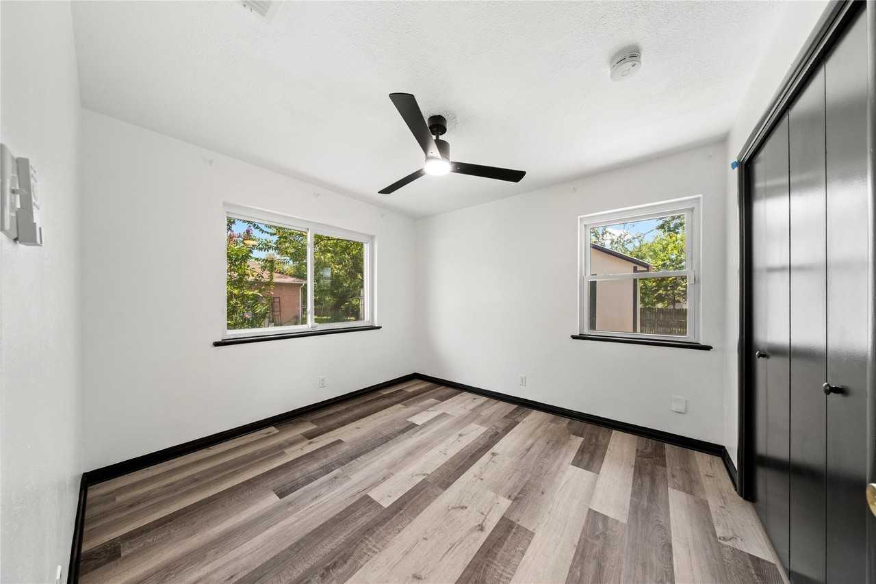 5316 Ammons St - Photo 2 of 25