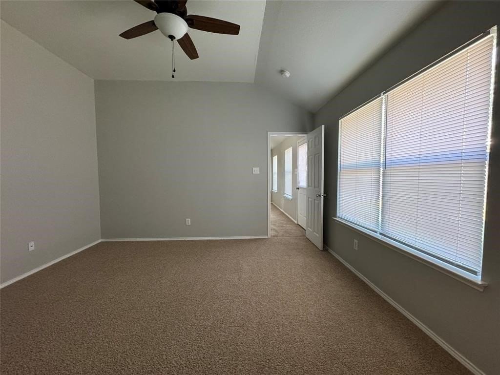 2064 Falls Creek Dr - Photo 2 of 15