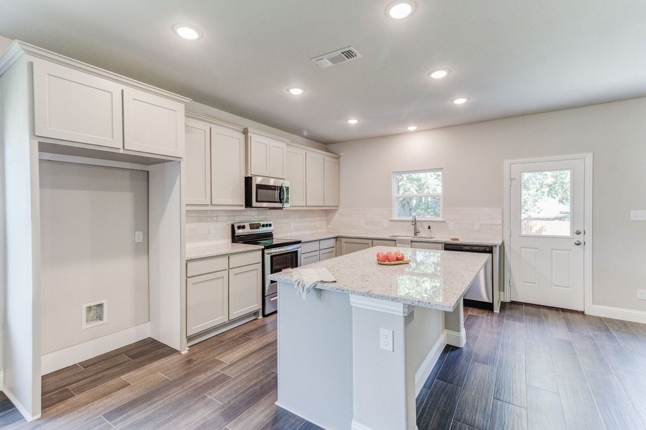 789 Wa Denton Dr - Photo 2 of 30