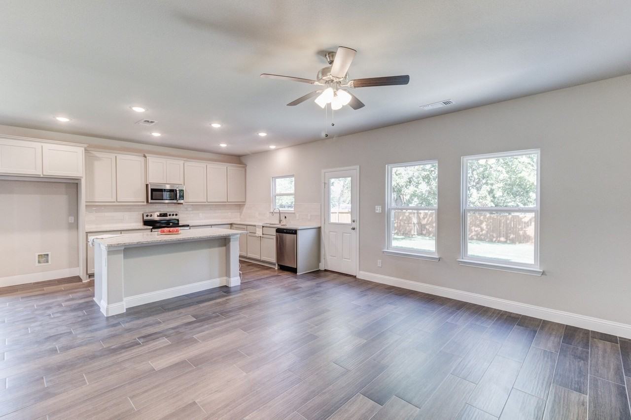 789 Wa Denton Dr - Photo 3 of 30