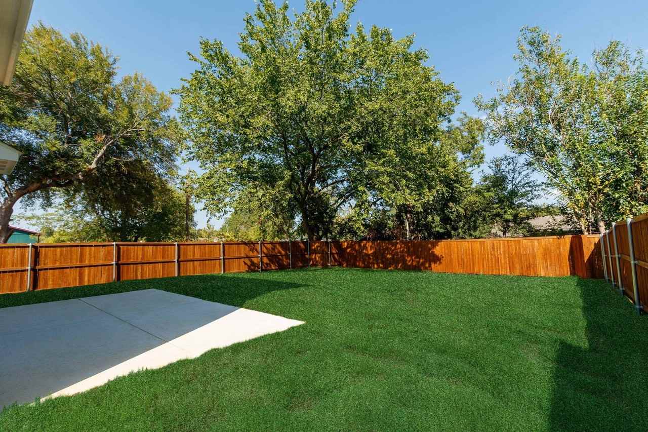 789 Wa Denton Dr - Photo 5 of 30