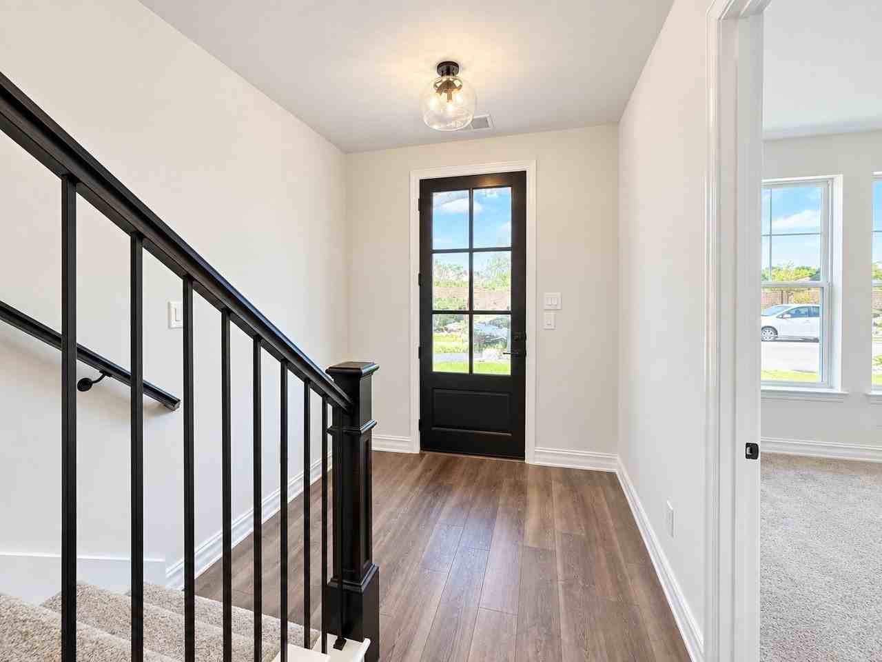 4708 Craymore Rd - Photo 2 of 13