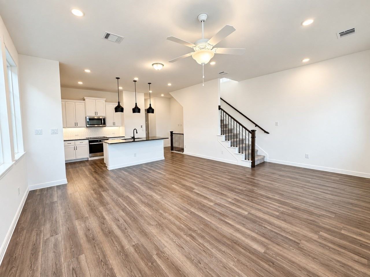 4708 Craymore Rd - Photo 4 of 13