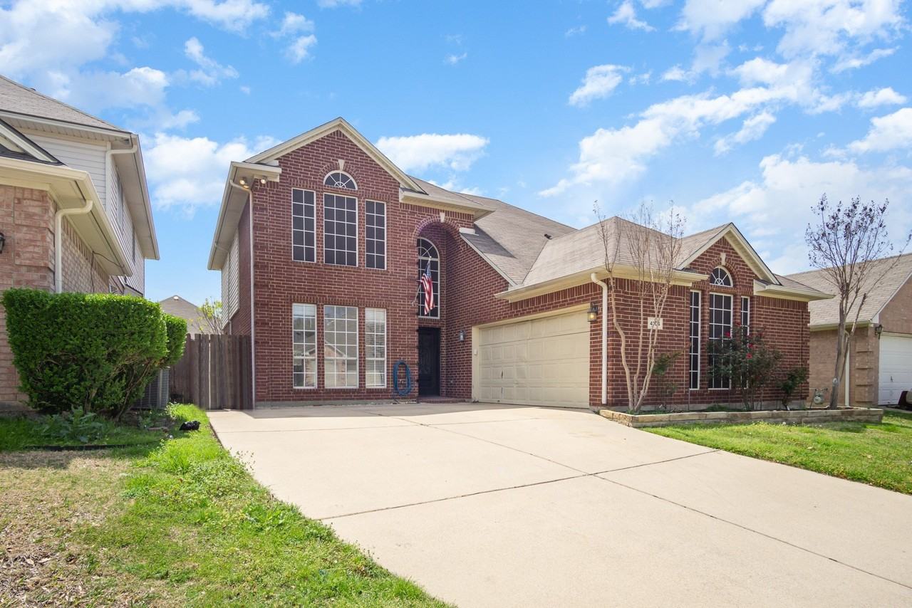 4704 Carolina Trace Trl - Photo 2 of 25