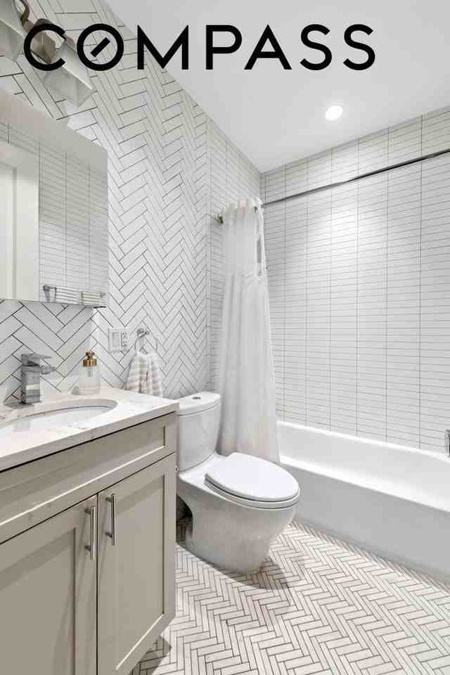 51 W 11th St #1R - Photo 6 of 6