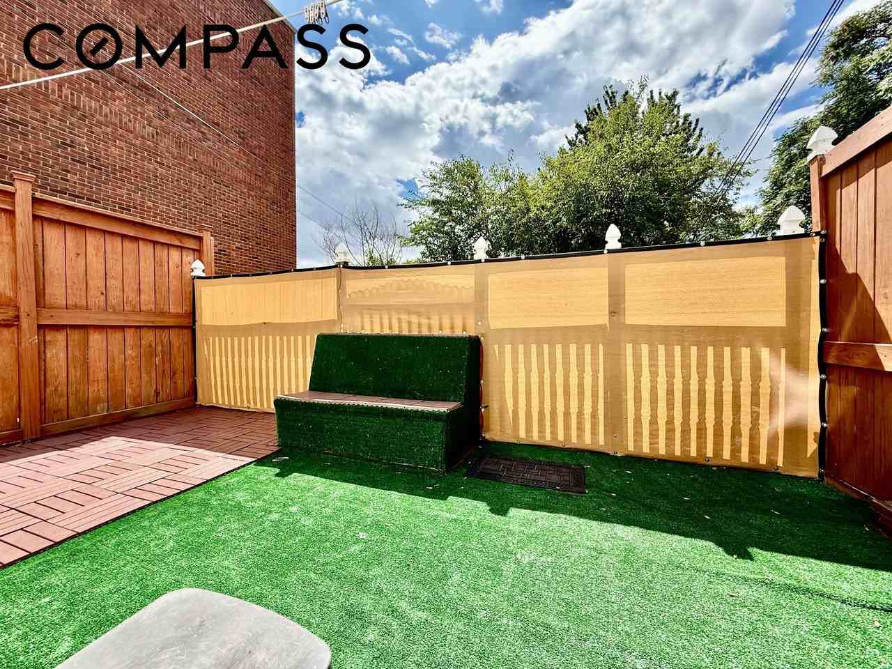 558 19th St #1 - Photo 7 of 7