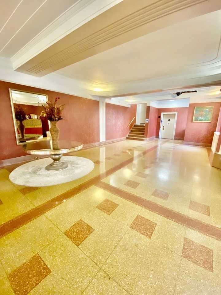 256 Martine Ave #6M - Photo 2 of 12