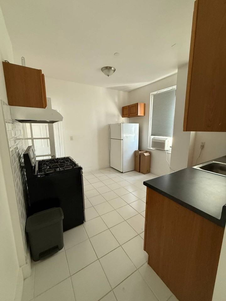 174 Beach 118th St #1 - Photo 7 of 10