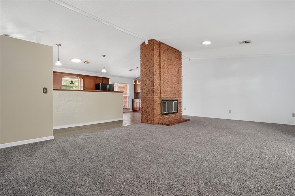 7805 Nw 20th St - Photo 3 of 22
