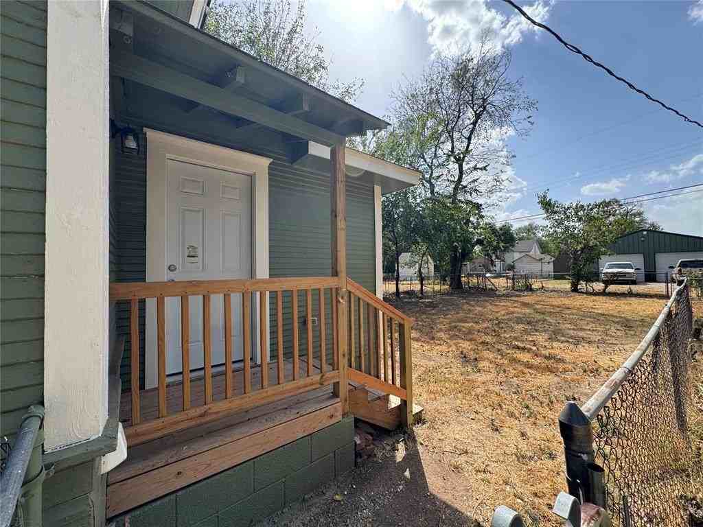 616 S Ellison Ave - Photo 3 of 22