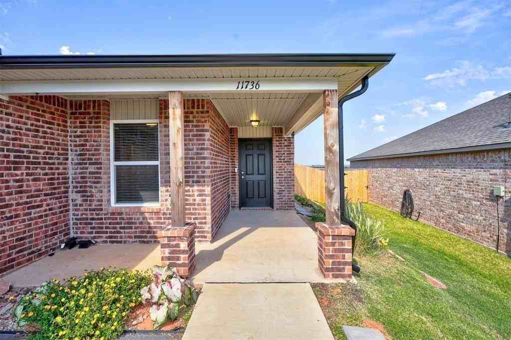 11736 Nw 96th St - Photo 2 of 25