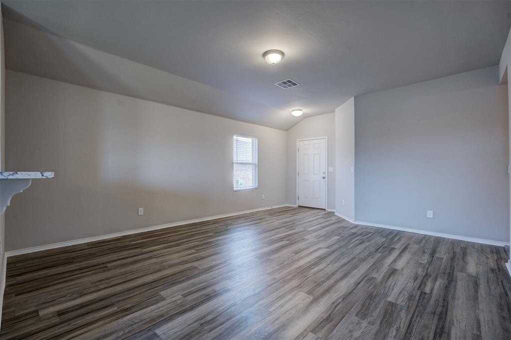 11736 Nw 96th St - Photo 3 of 25