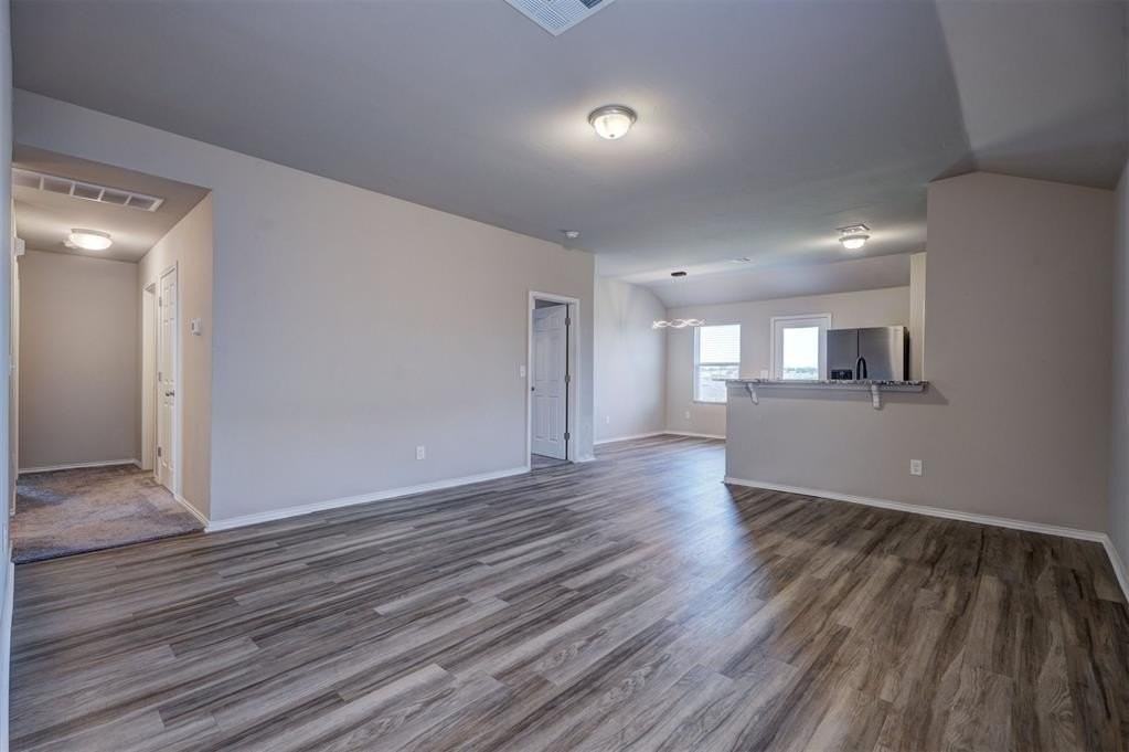 11736 Nw 96th St - Photo 4 of 25