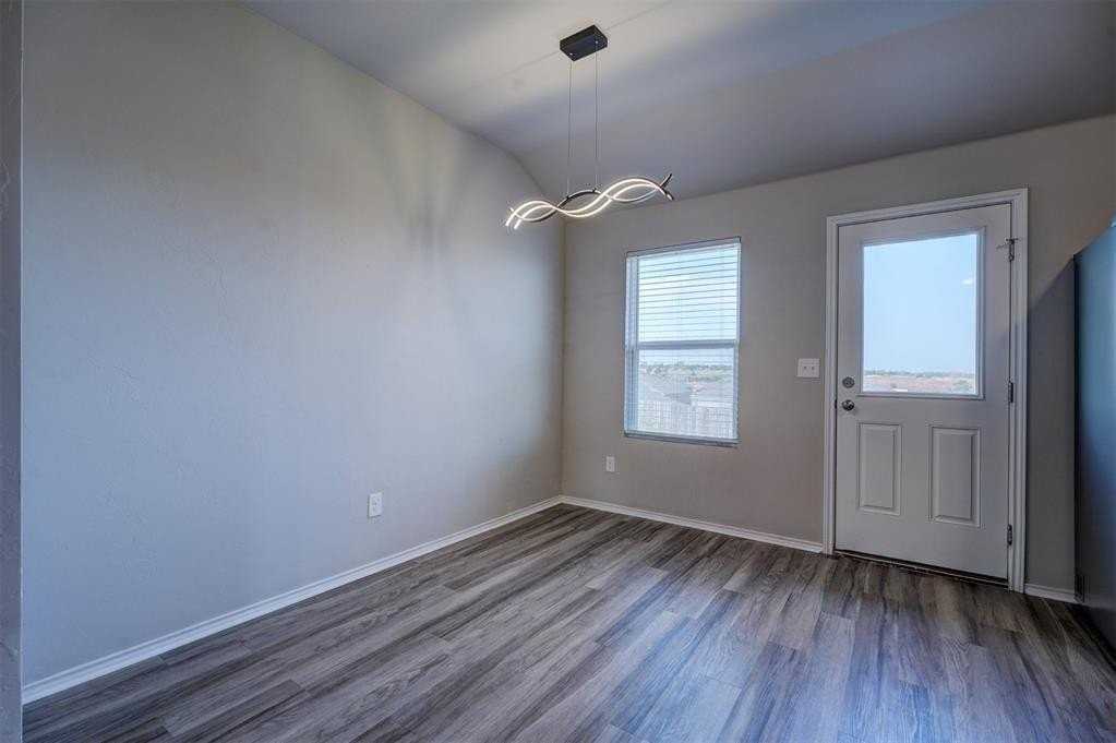 11736 Nw 96th St - Photo 5 of 25
