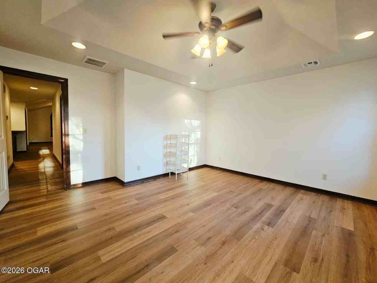 2729 Iron Gates Rd - Photo 2 of 16