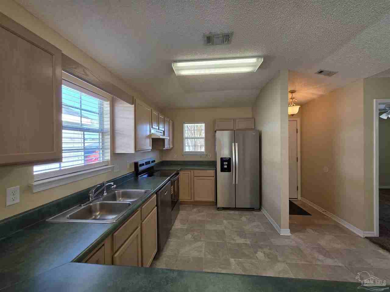 3086 Flintlock Dr - Photo 4 of 19