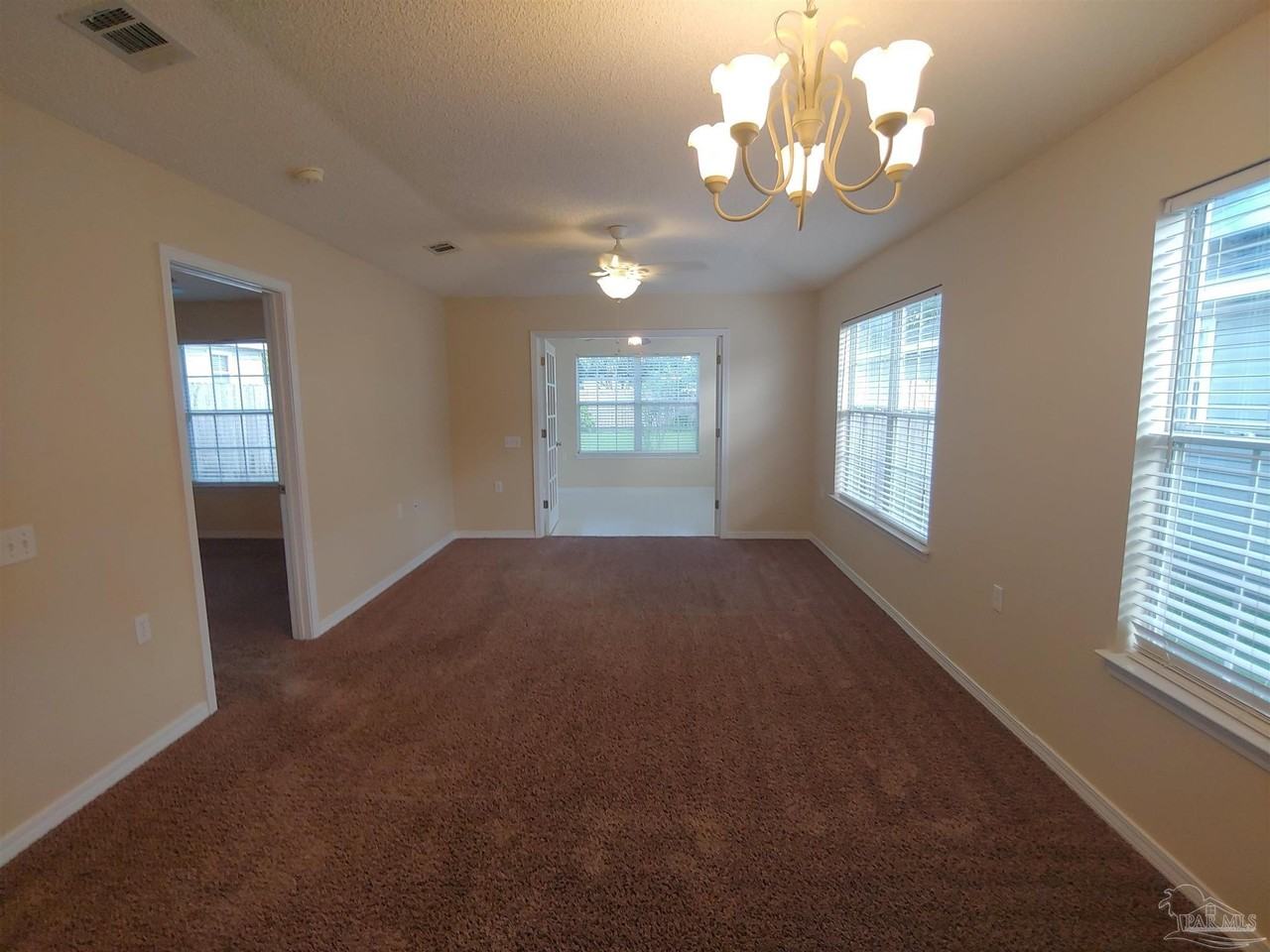3086 Flintlock Dr - Photo 5 of 19