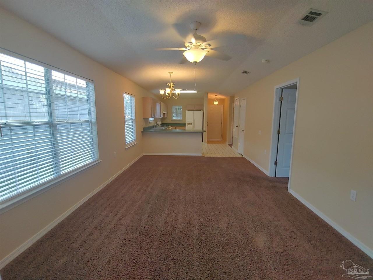 3086 Flintlock Dr - Photo 6 of 19