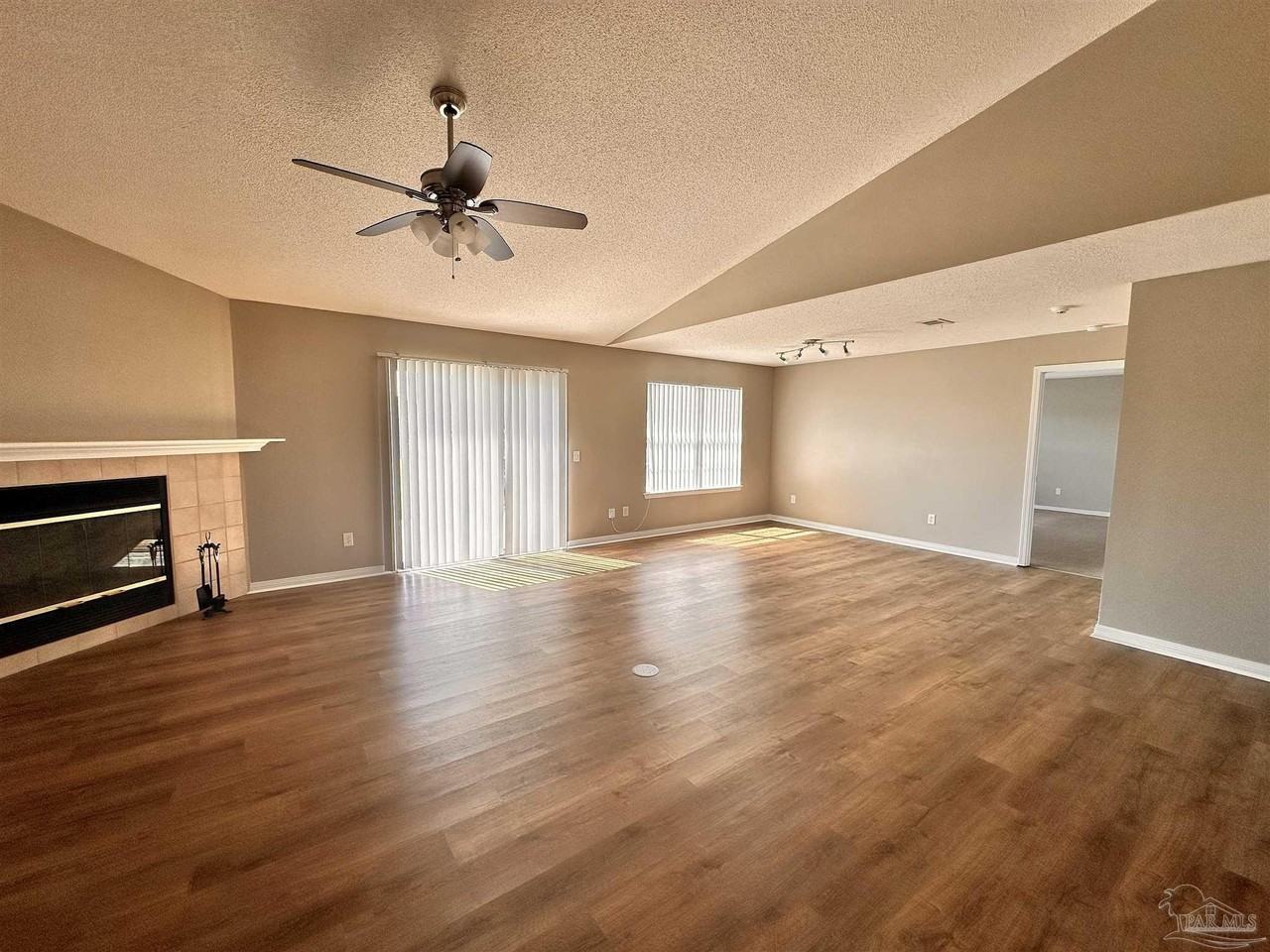 3329 Tiller Ct - Photo 7 of 18