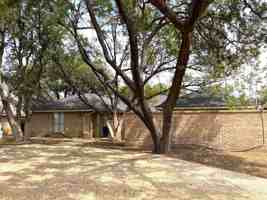 featured image of 4504 Lennox Dr