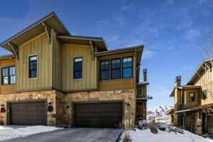 featured image of 11901 N Shoreline Dr