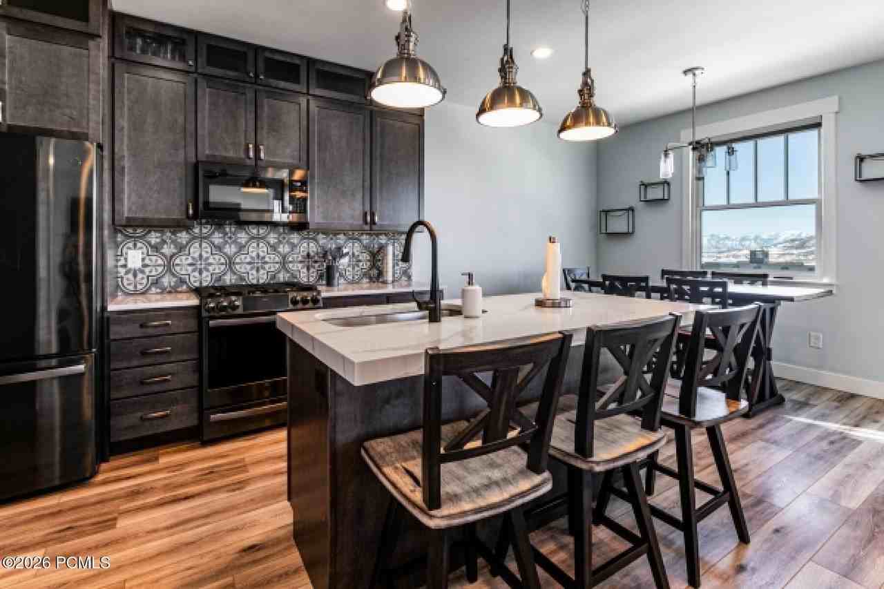 11901 N Shoreline Dr - Photo 5 of 20