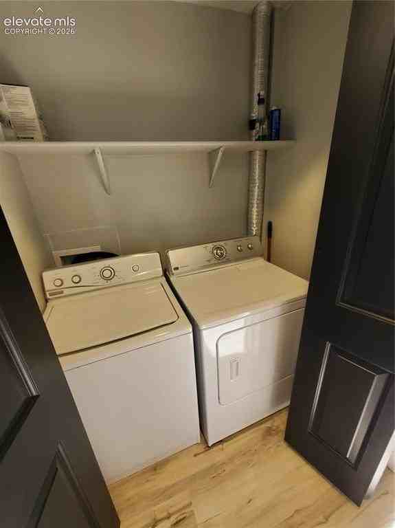 749 E Cimarron St - Photo 7 of 17