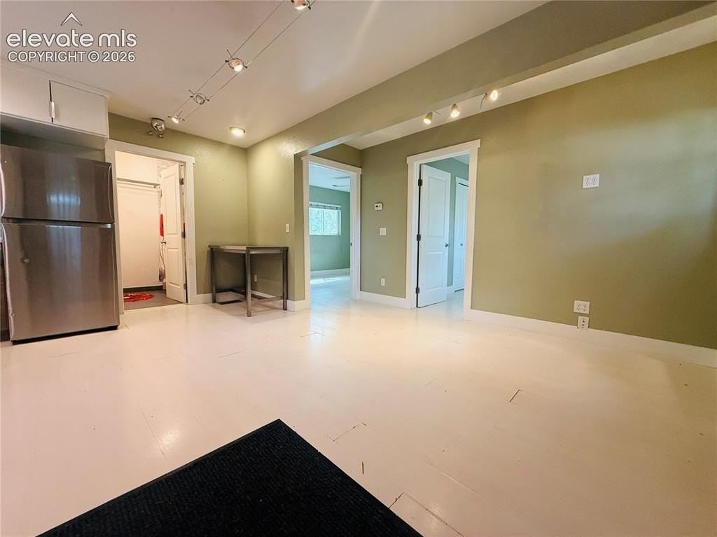 215 S 28th St - Photo 2 of 14
