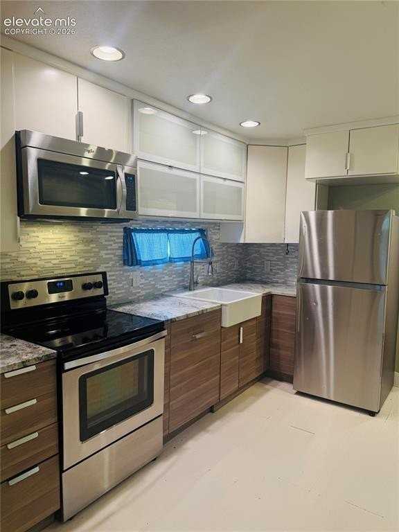 215 S 28th St - Photo 4 of 14