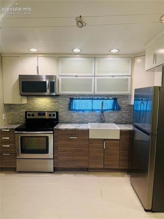 215 S 28th St - Photo 5 of 14