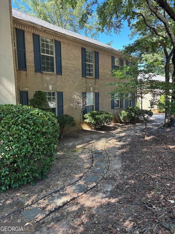 750 Dalrymple Rd - Photo 2 of 10