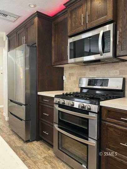 1017 Perdew Ave Apt C - Photo 5 of 18