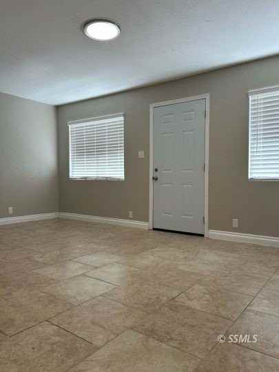 512 W Atkins Ave Apt A - Photo 2 of 8
