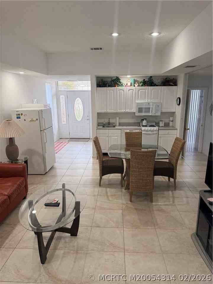 3304 Se Morningside Blvd - Photo 5 of 16