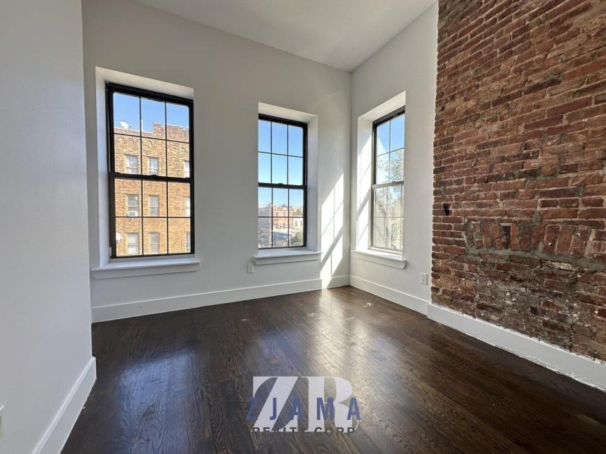 3021 Tilden Ave - Photo 4 of 10